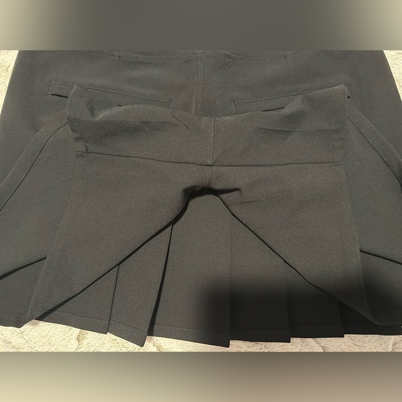Athleta Black Endless Pleated Skort Size 4 - Picture 12 of 13
